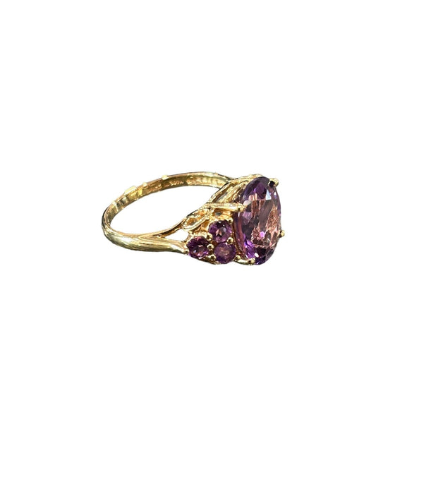 14kg Amethyst Ring Size 8.5 - Bratton House Antiques