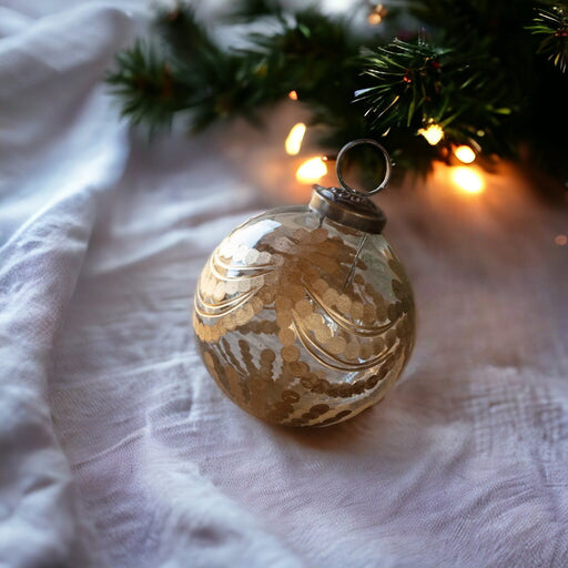 Etched Golden Garland Glass 3" Ornament - Bratton's Uniques & Antiques